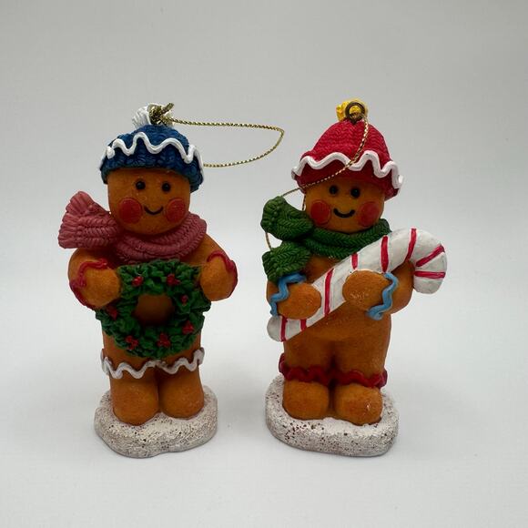 Set of 2 Vintage Christmas Around The World Gingerbread Man Resin Ornament - Picture 3 of 6